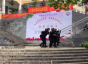 龙圩新闻爆料热线是多少,揭秘获取最新资讯的便捷途径