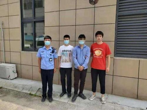 小样爆料男朋友照片视频,男友私密照片视频曝光，甜蜜瞬间尽收眼底