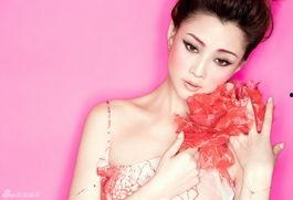 娱乐大爆料殷桃是谁啊图片,娱乐大爆料中的璀璨明星